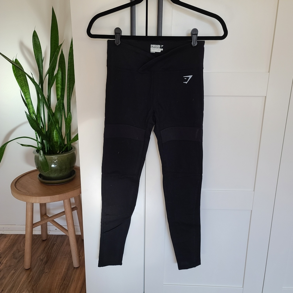 Nikki Blacketter Gym Shark Leggings